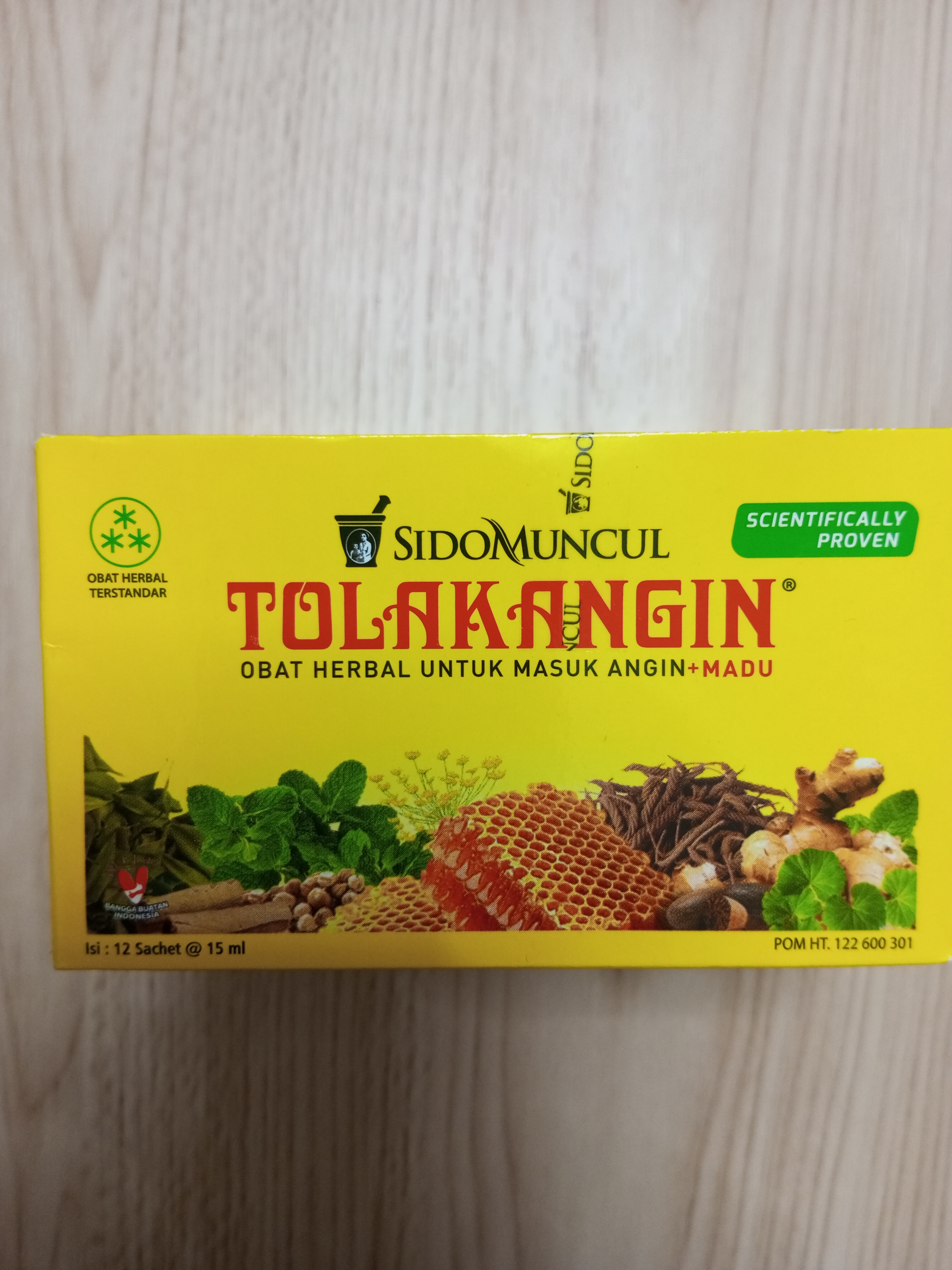 SM Tolak Angin Cair 12x15ml/ box